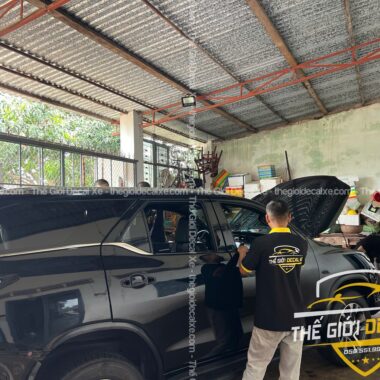 Thế Giới Decal Xe – Dịch vụ dán PPF TPU xe SUV tại nhà chuyên nghiệp, tiện lợi và cao cấp