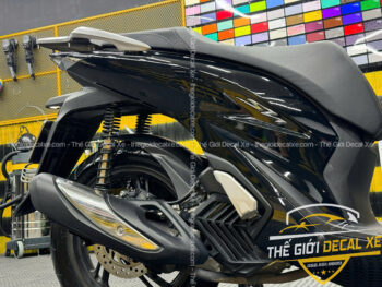 Xe SH sau khi dán Film PET đen bóng – chống phai, chống bong tróc