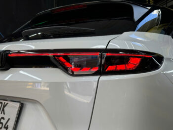 Lợi ích khi dán đèn hậu khói