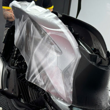 PPF TPU và công nghệ cắt CNC: Sự kết hợp hoàn hảo để giữ gìn giá trị xe