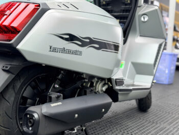 Lambretta sau khi dán PPF TPU nhám