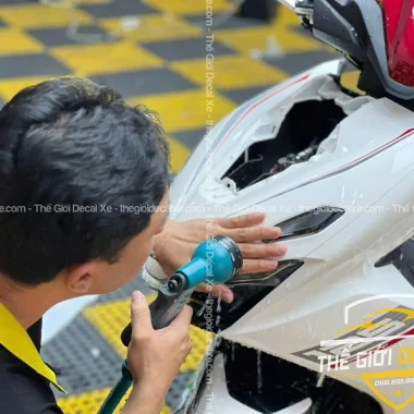 Có nên dán PPF TPU cho VinFast Vento S không? Ưu – nhược điểm và sự thật cần biết